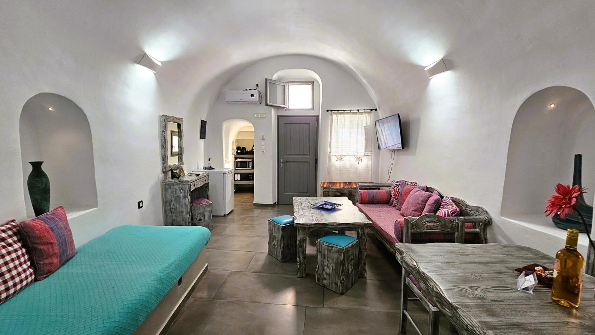 Aqua & Terra Traditional Cave Houses เอีย ภายนอก รูปภาพ